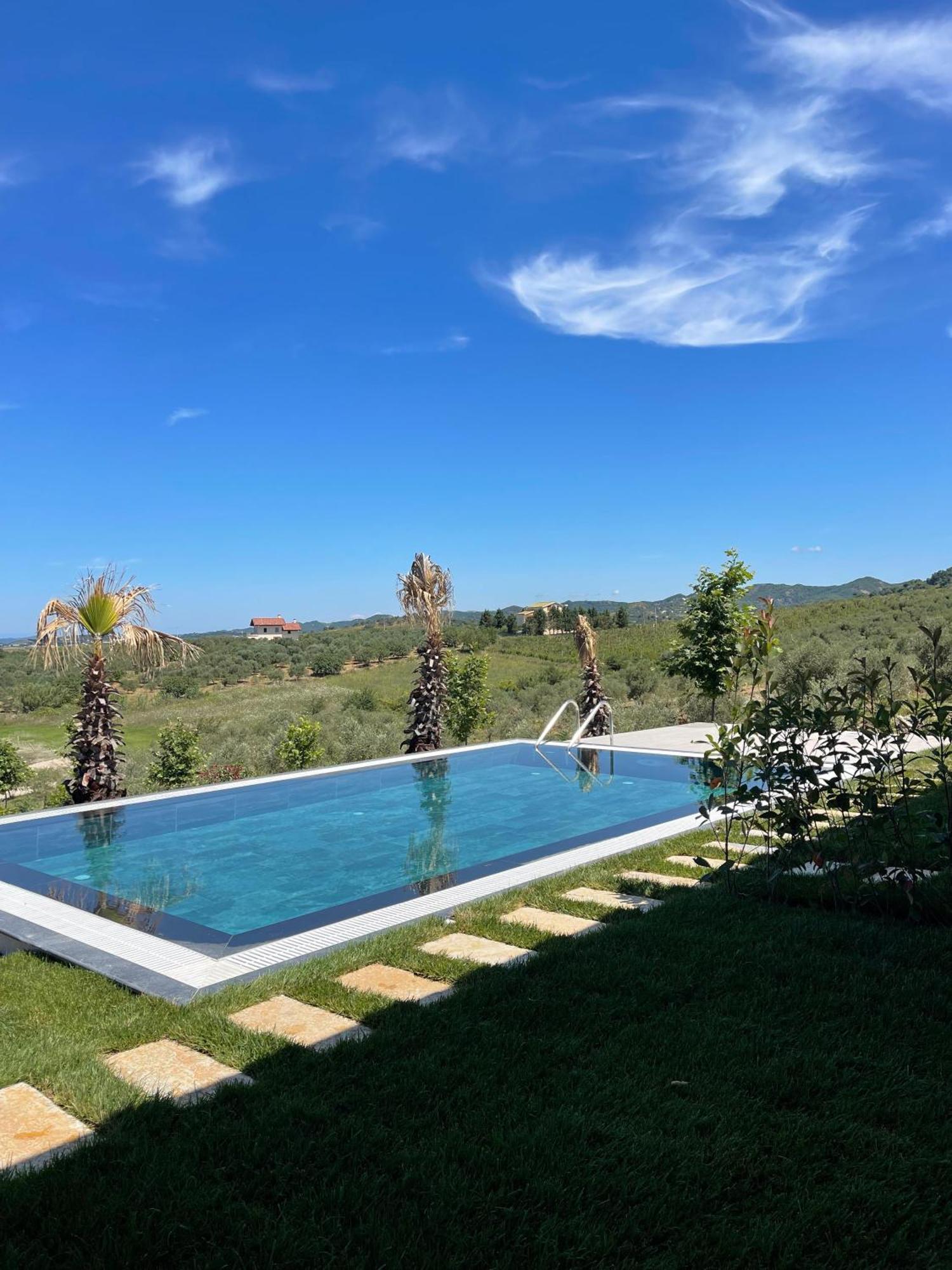 Top Villas Durrës Kültér fotó